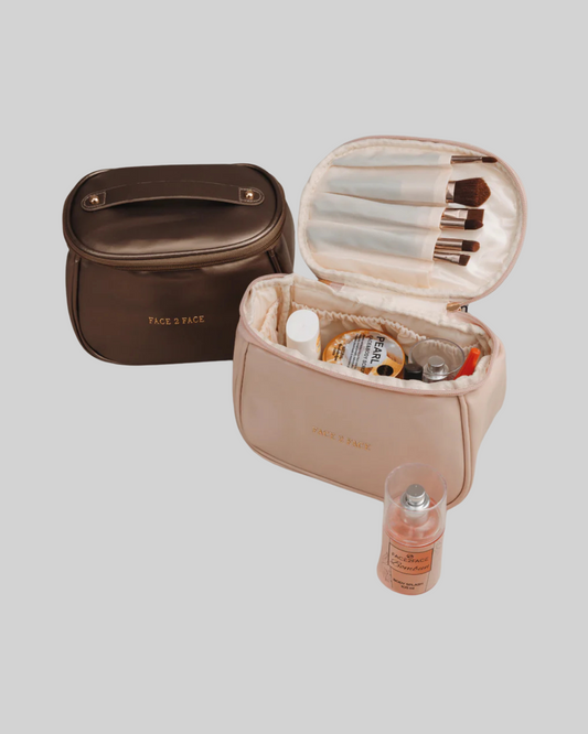 Cosmetiquera Grande Con Tapa Superior Y Bolsillos Internos
